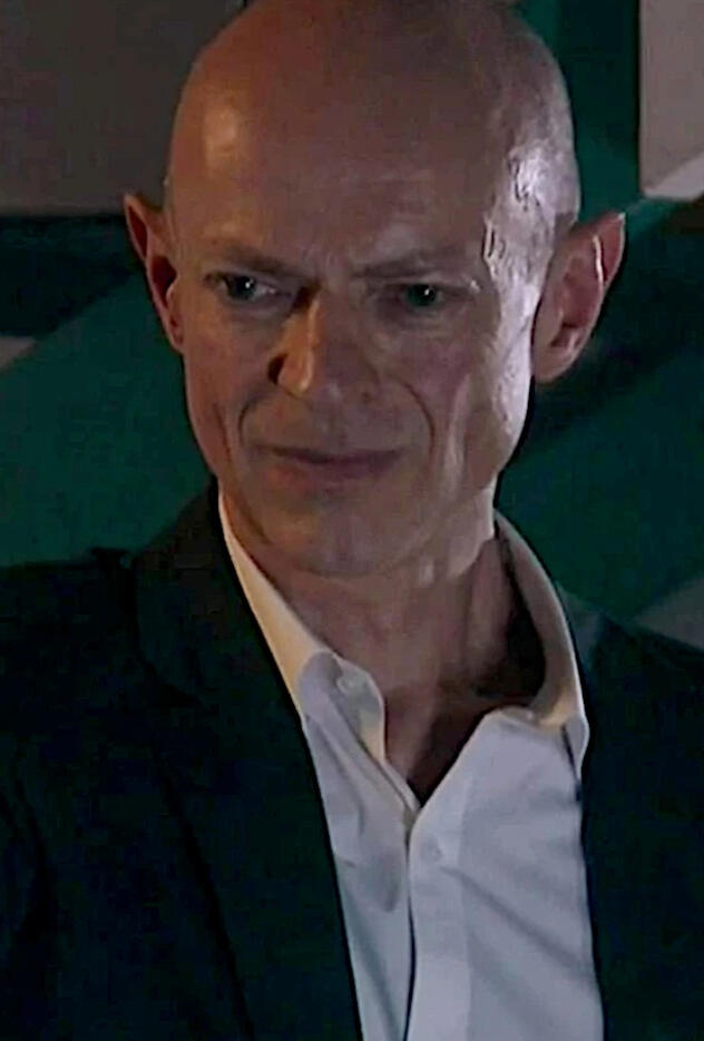 Julius Cotter actor photo - character 'Rudolf Van Gaal'